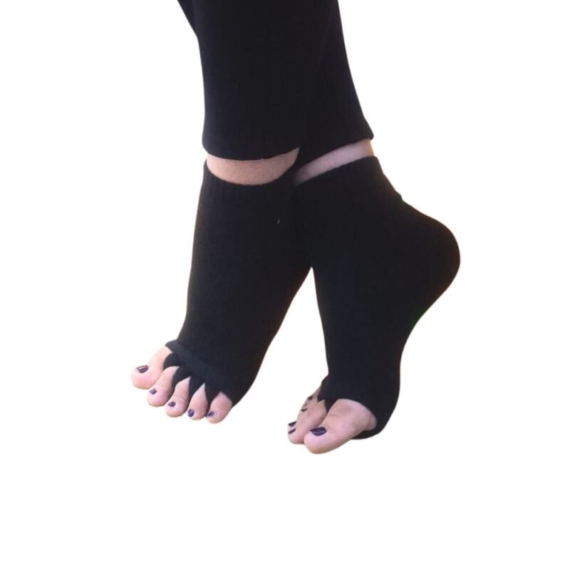 toe alignment socks black